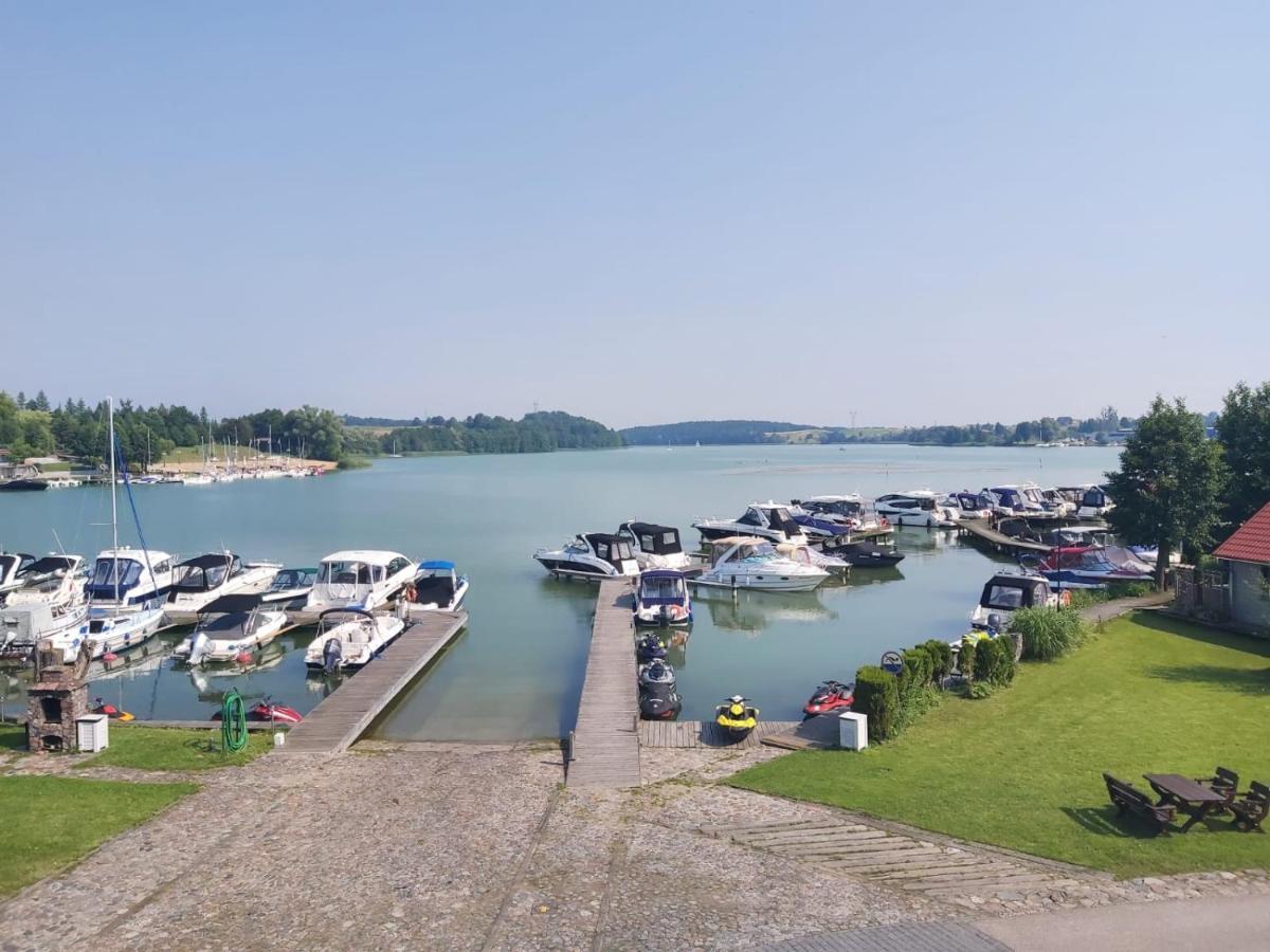 Sloneczny Port Bed & Breakfast Mikołajki Bagian luar foto
