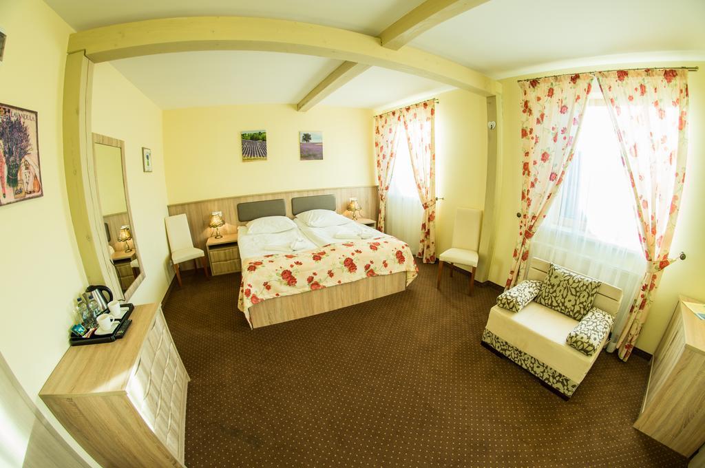 Sloneczny Port Bed & Breakfast Mikołajki Bagian luar foto